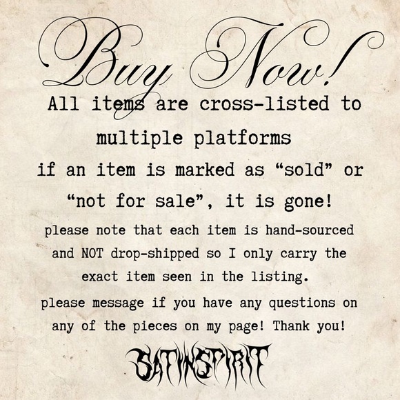 Kiss Graphic Tee in Cream - Picture 9 of 9